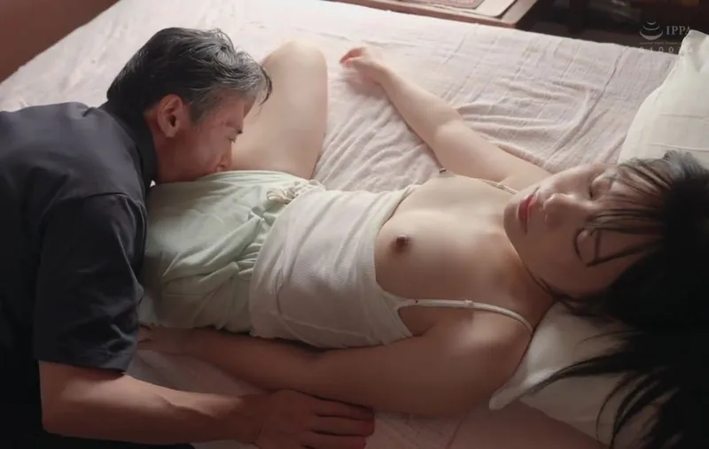 Bố già tích cực vét máng đứa nhóc con lâu ngày về quê giờ đã trưởng thành