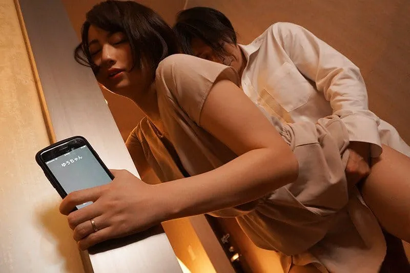 Vợ yêu đi họp lớp rồi xxx với nyc mặc cho anh xã ở nhà chờ