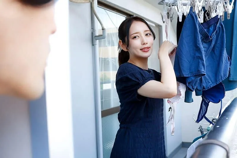 Mối tình ngắn ngủi với em gái hàng xóm đã có chồng yêu cạnh bên